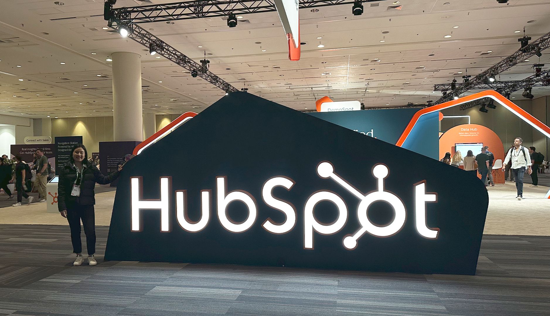 HubSpot Sales Hub：AI駆動のスマートミーティングアシスタント